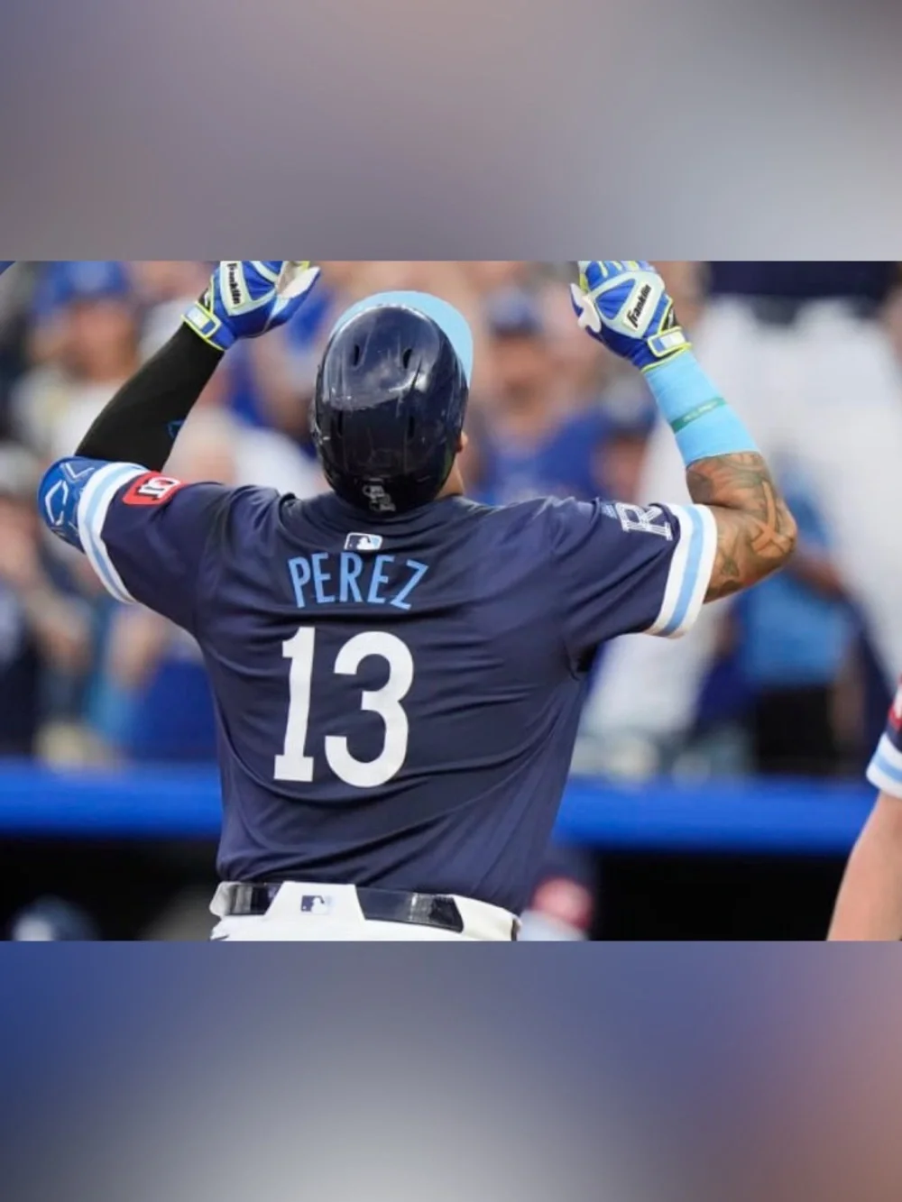 $160 Nike Kansas City Royals Salvador Perez #13 City Connect Jersey Men’s Sz: S